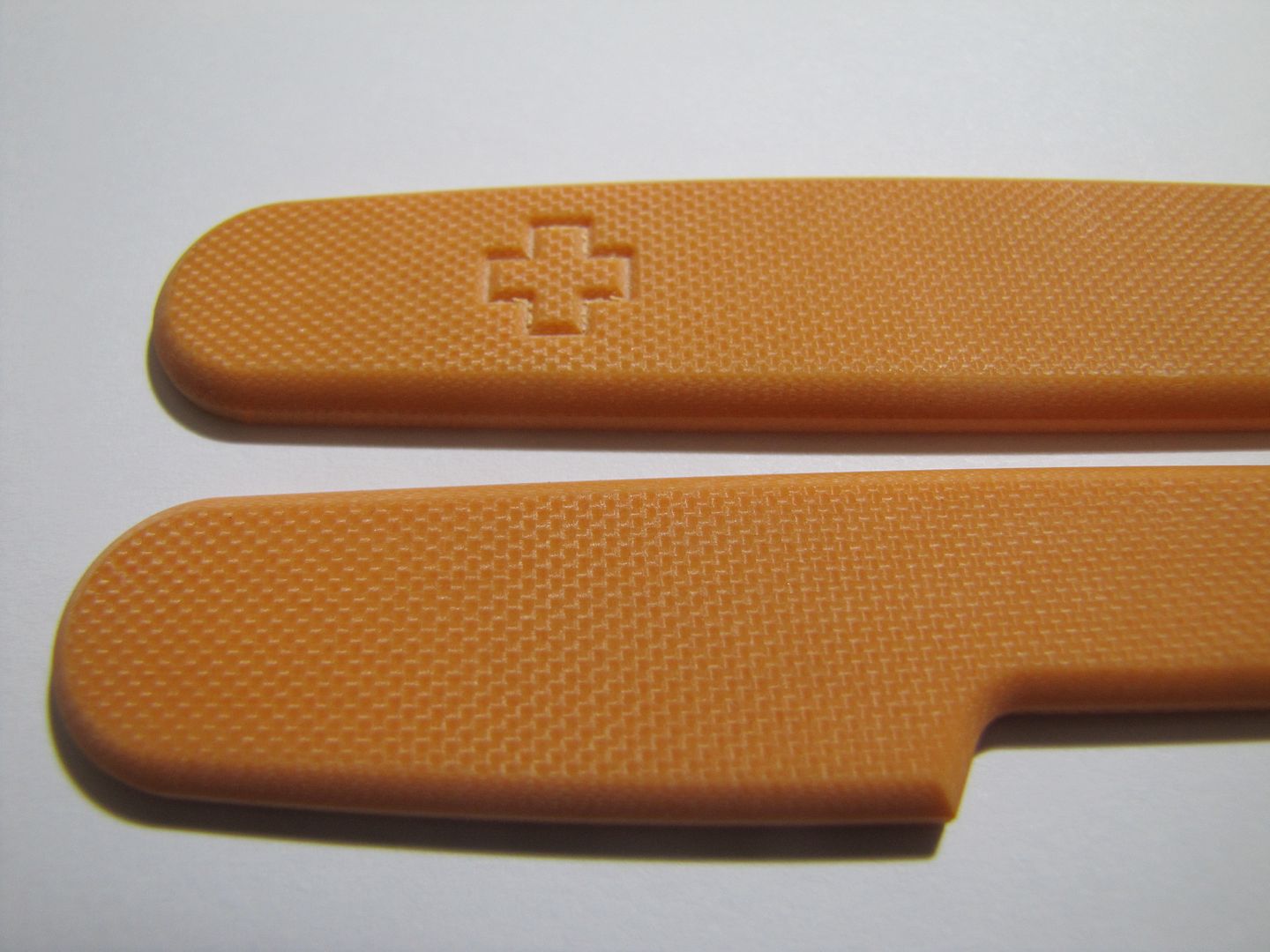 swissbianco textured g10 scales for 91mm sak